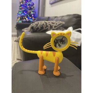 1998 CBSDesigns Whimsical Tabby Tiger Yellow Cat Photo Frame Picture Vintage